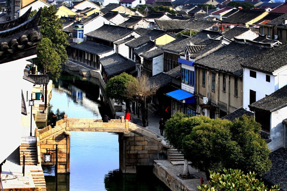 请出示文件